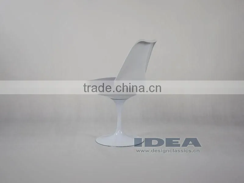 Replica Eero Saarinen Tulip Chair - Grey Cushion