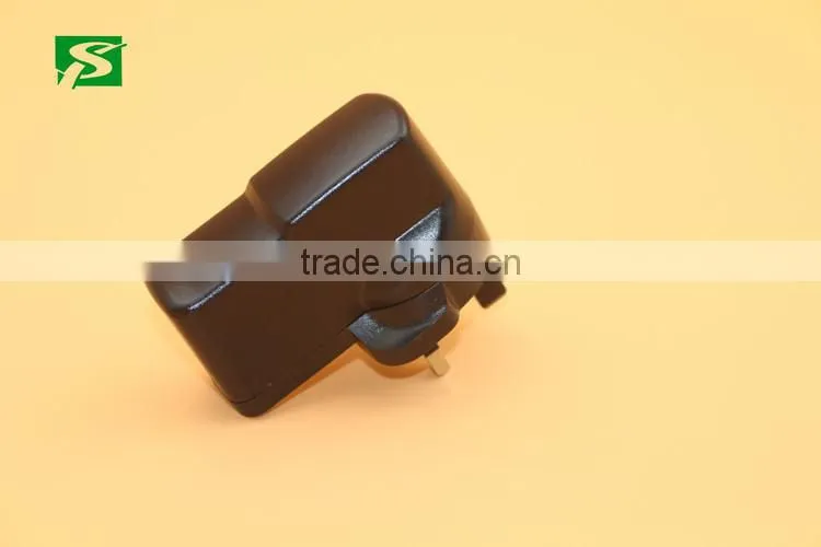 UK 3 pin fashion mobile charger with 1 year warranty