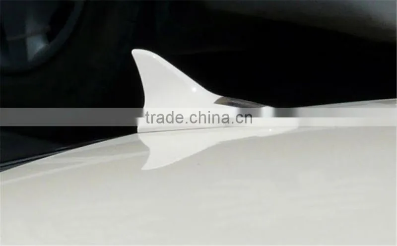 Shark fin Solar energy car roof anti chasing tail light