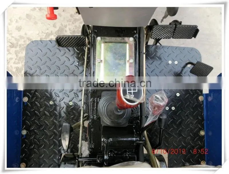 Multi-function 28HP 4WD agriculture tractor harvesting machine