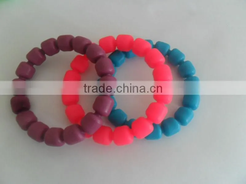 hot sell fashion silicone beads bracelet