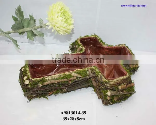wood twig flower pot in cross shape