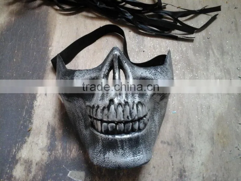 Plastic Cheap Halloween Horror Skull Half Face Jaw Mask