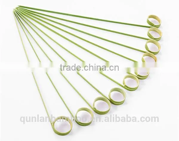 Disposable bamboo skewer with flower