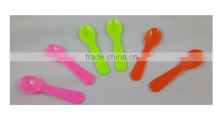 Wholesale factory made any color ice cream spoon