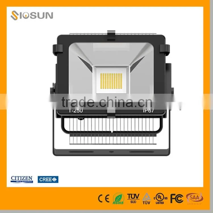 New Patent Design IP67 Outdoor LED Flood Light 300W