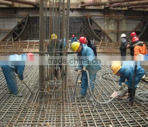 Easily operated tile grout cement grout