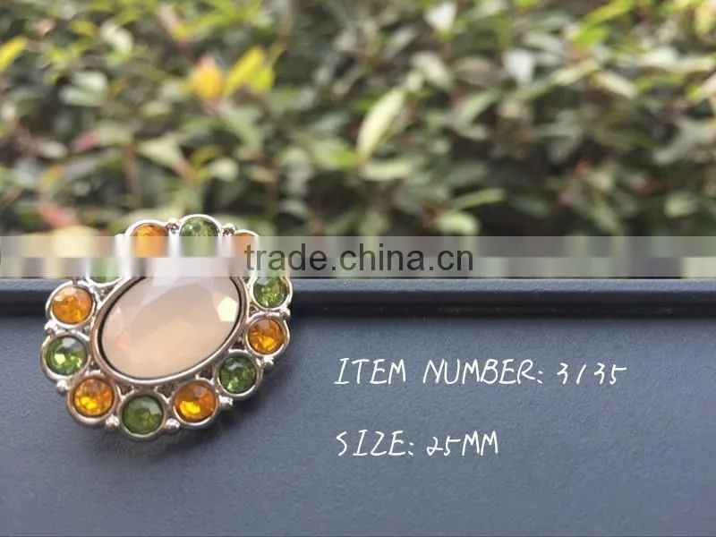 New effect rhinestone acrylic plastic colorful button sewing with shank bulk cheap high quality button flower center
