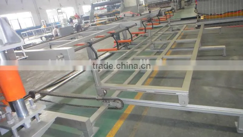 Corrugated roof sheet making machine