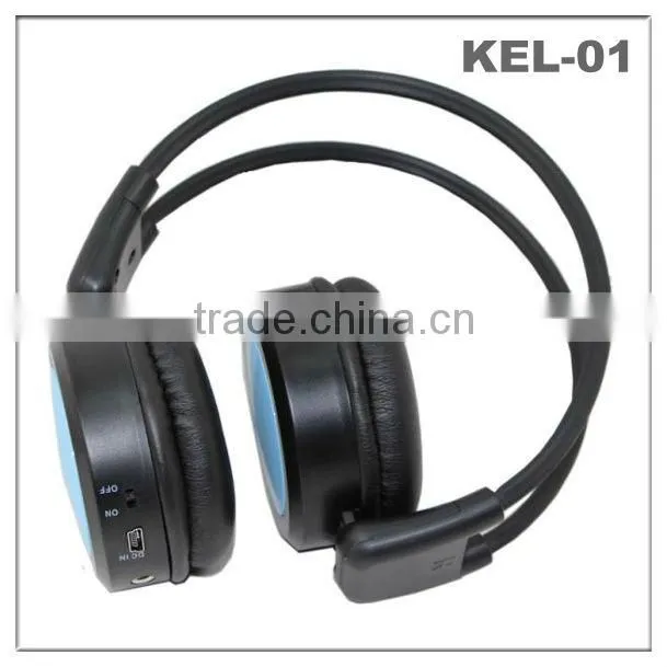 Three-in-one wireless/wired headset with FM radio, TF card insert and MP3 playing