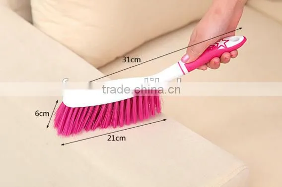 Good design non-slip rubber grip clothes bed cabinet sofa cleaning brush/handheld dust removing brush