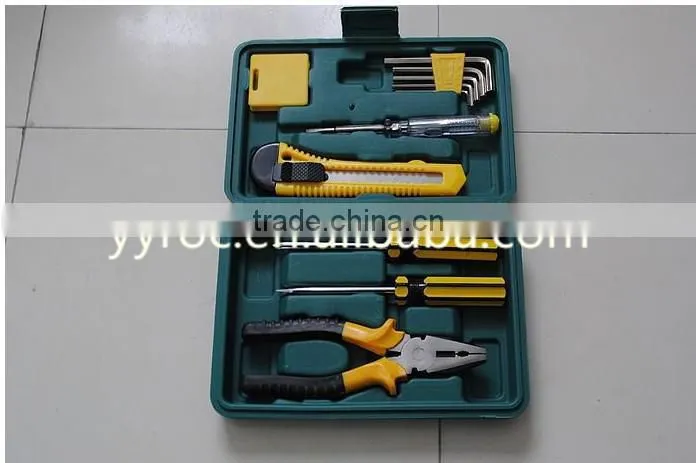Handheld vehicle-mounted car repairing tool case