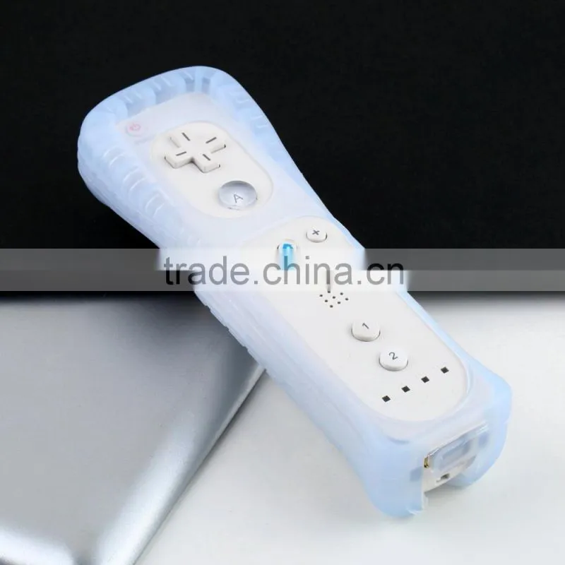 Game Motion Plus Remote Nunchuck Controller Wireless Gaming Nunchuk Controllers with Silicon Case Strap For Nintendo Wii Console