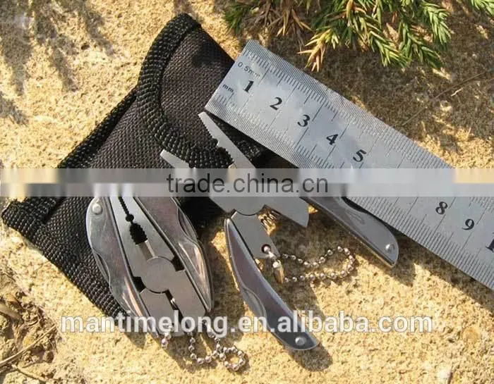 2015 New Multi Function Folding Pocket Tools keychain screwdriver screwdriver bit set folding pocket knife