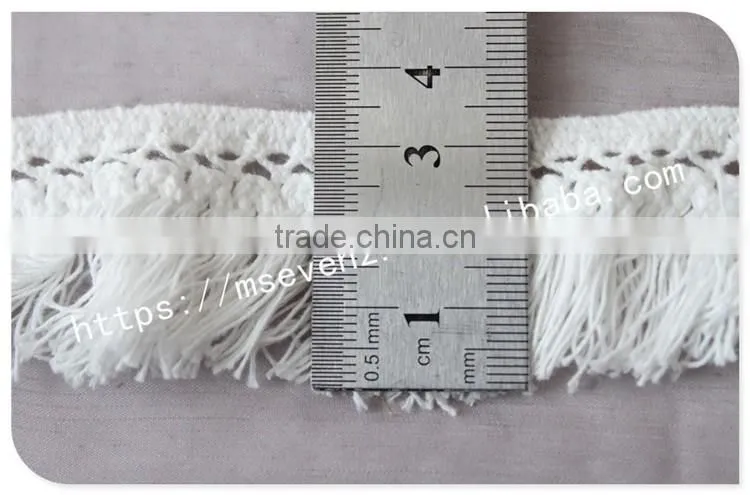 Customized color 3.5cm width polyester water soluble fringe lace trim for gament