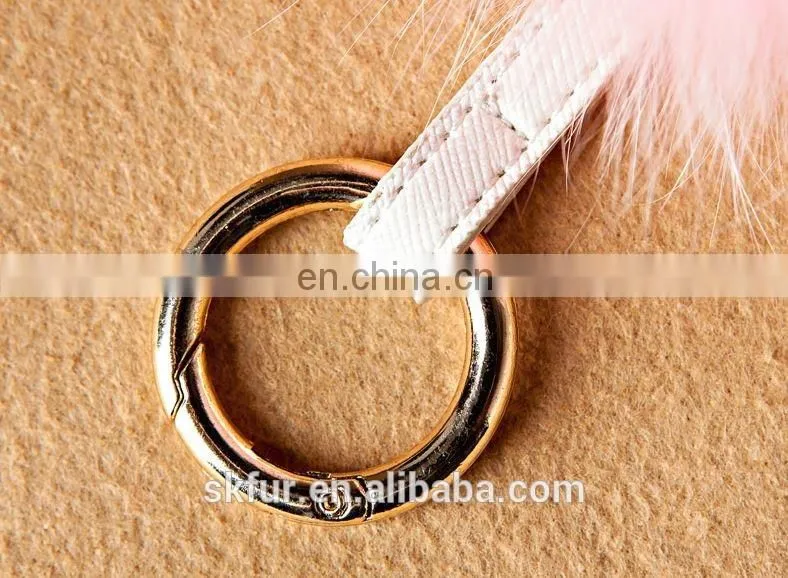 Factory wholesale high quality fox fur pom pom keychain/fox fur pompon keychain