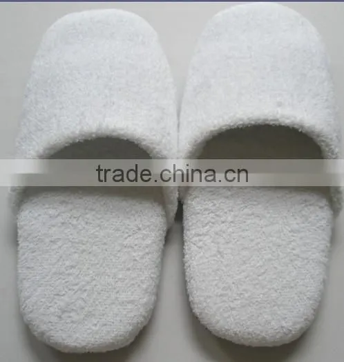White cotton hotel slipper