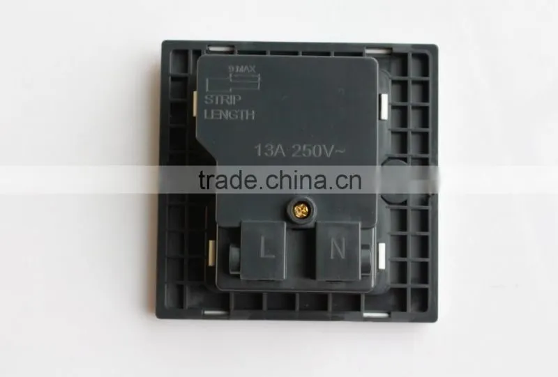 AC 110V-250V UK Socket 3 USB Port DC 5V 2100mA Switch Mains Power Wall Outlet