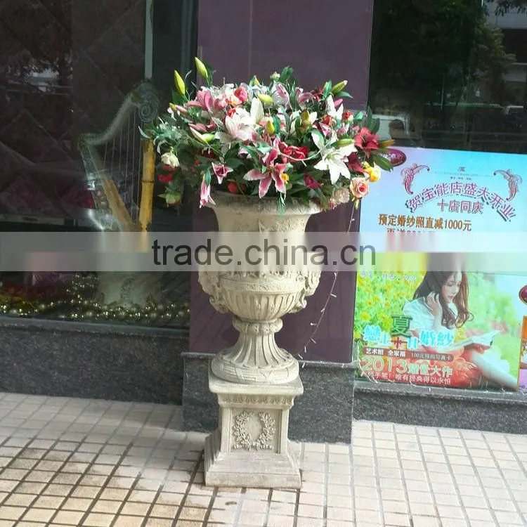 Fiberglass flowerpot planter