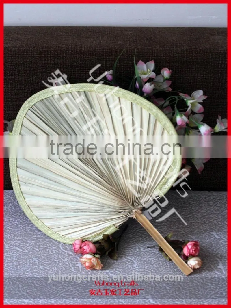 Chinese Traditional Crafts Summer Cattail Leaf Fans