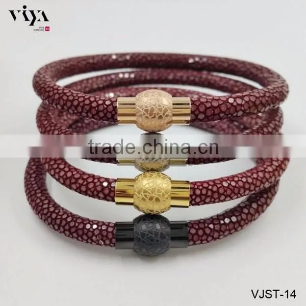 2016 Luxury Design Exclusive Genuine Stingray Leather Bangles Design Bangle Magnetic Handmade Bangles