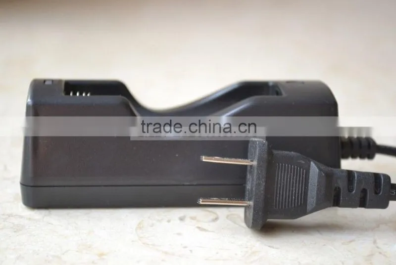 18650 Li-ion Fast Battery Charger Specialized for 18650 Battery