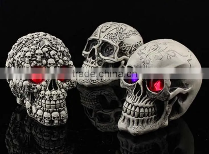 Creative terror Halloween toys funny tricky toy flash resin skulls Halloween decorations