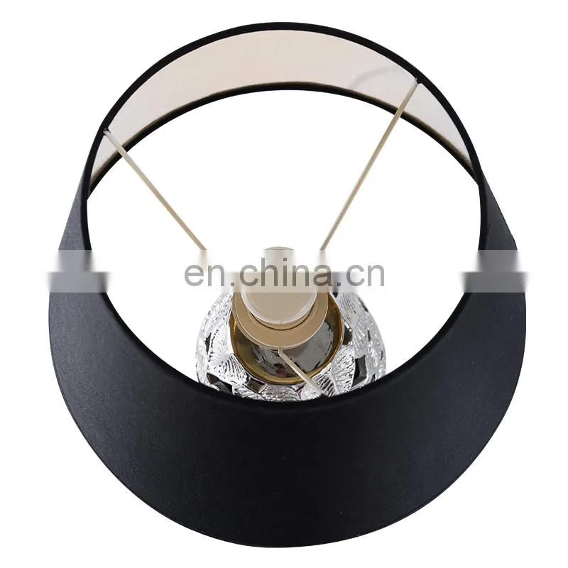 ceramic home decoration new design of flower pattern table lamp made in China