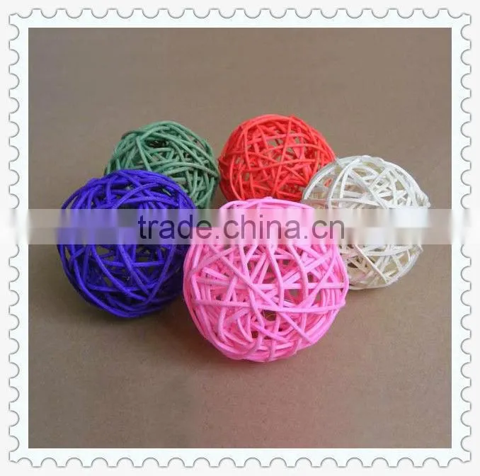 weaving white wicker rattan ball for decoration