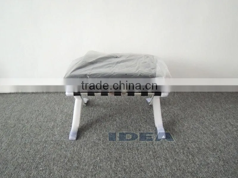 DC2001 Replica Barcelona Ottoman Black