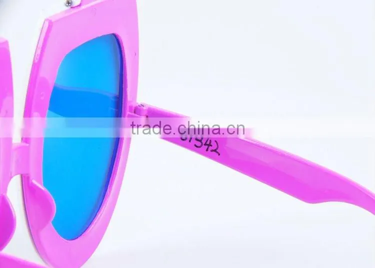 new design big eyes party glasses