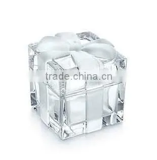 2016 Graceful gift box shaped crystal paperweight