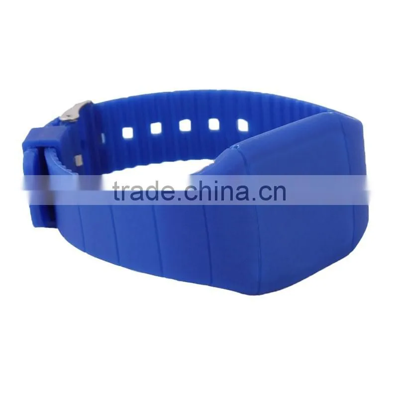 Cheap Stainless Steel Back Water Resistant Man Fitness Wrist Watch 2016