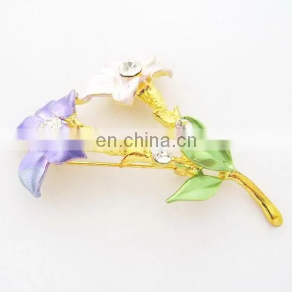 Ally express fashion jewelry party accessory personalized diamond three flowers and crystal rhinestone brooch