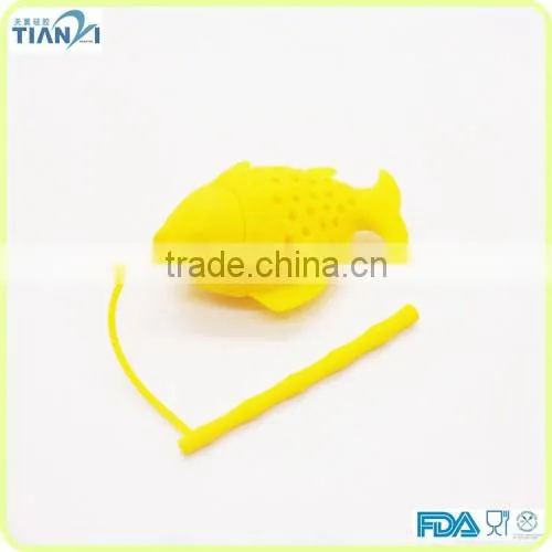 Creative FDA/LFGB Funny Fishing Shape Silicone Tea Strainer