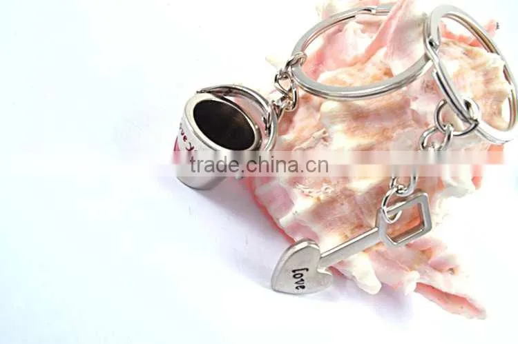 2015 Hot selling custom logo metal promotional gifts keychains