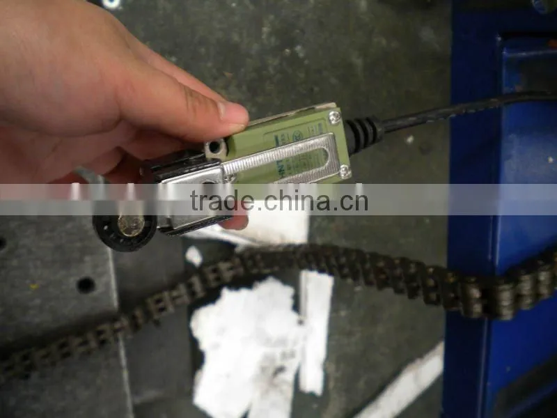 QJY3.0-D4 two post double cylinder clear floor hydraulic lift