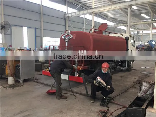 water spray truck water bowser truck fire truck water sprinkler
