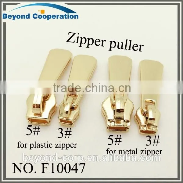 Zinc alloy zipper puller slider for plastic zipper