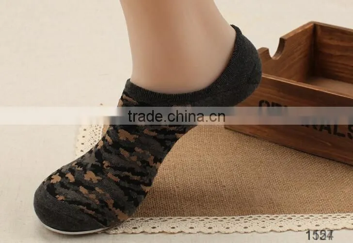 2016 fashion personality custom wholesale basketball socks