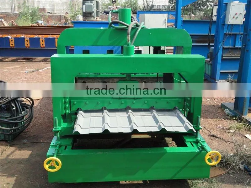 Roll forming achine