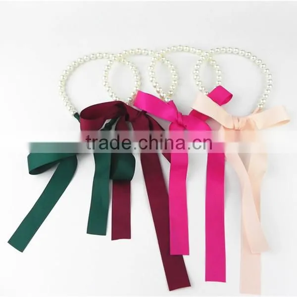 Beautiful and easy fashionable pearl hair accessories
