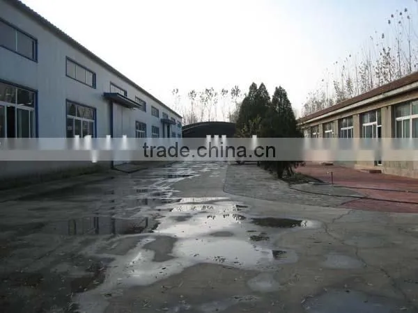 Agriculture irrigation drip tape with flat emitter drippers on ground