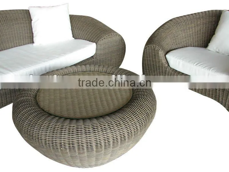 outdoor round rattan sofa