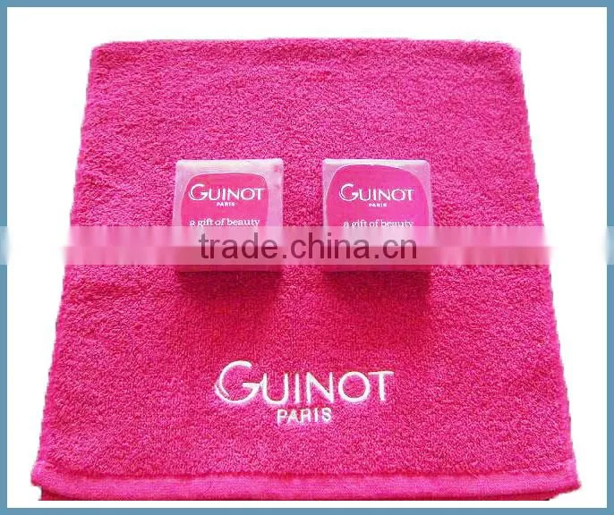 Face Towel as Cosmetic Gift Promotion