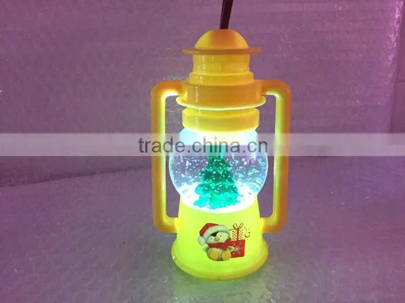 Yellow 2015 Hot Sale 45mm Polyresin Led Christmas Tree Water Globe Latern Design