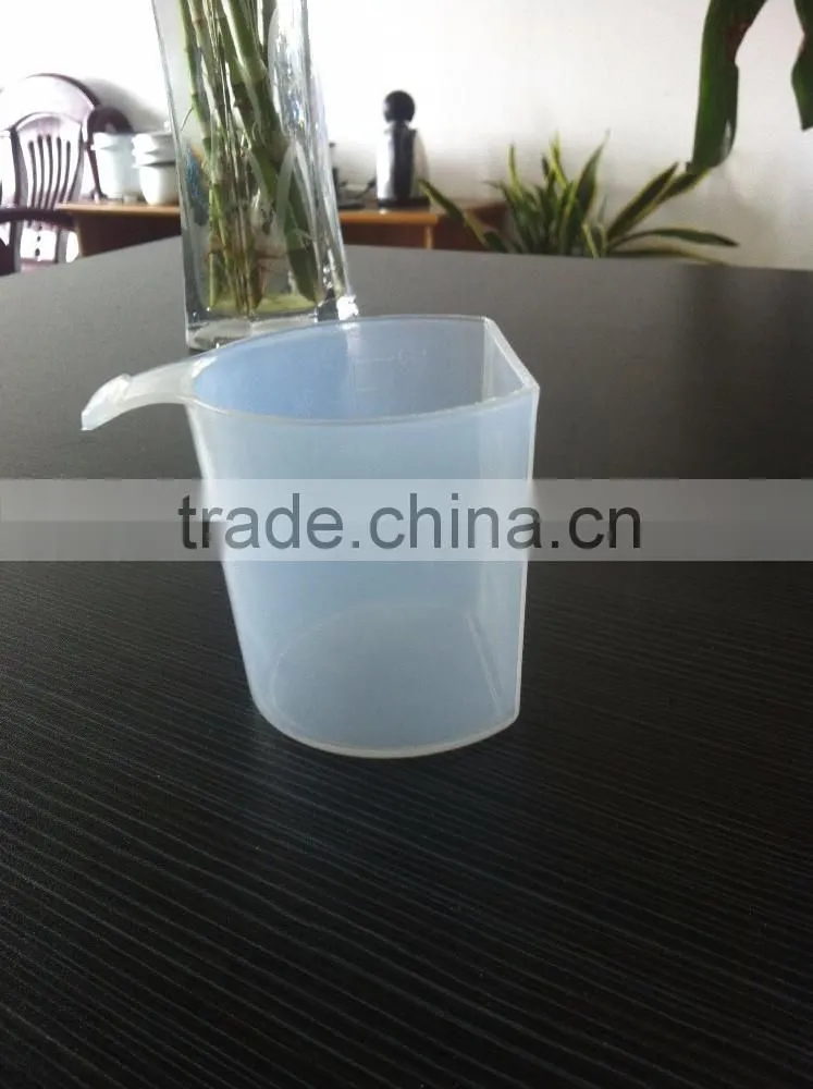H110 230ml plastic measuring scoop for food