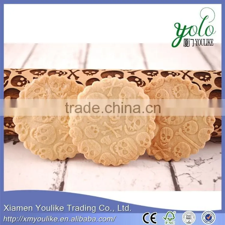 eco-friendly bamboo rolling pin with engraved skull decoration