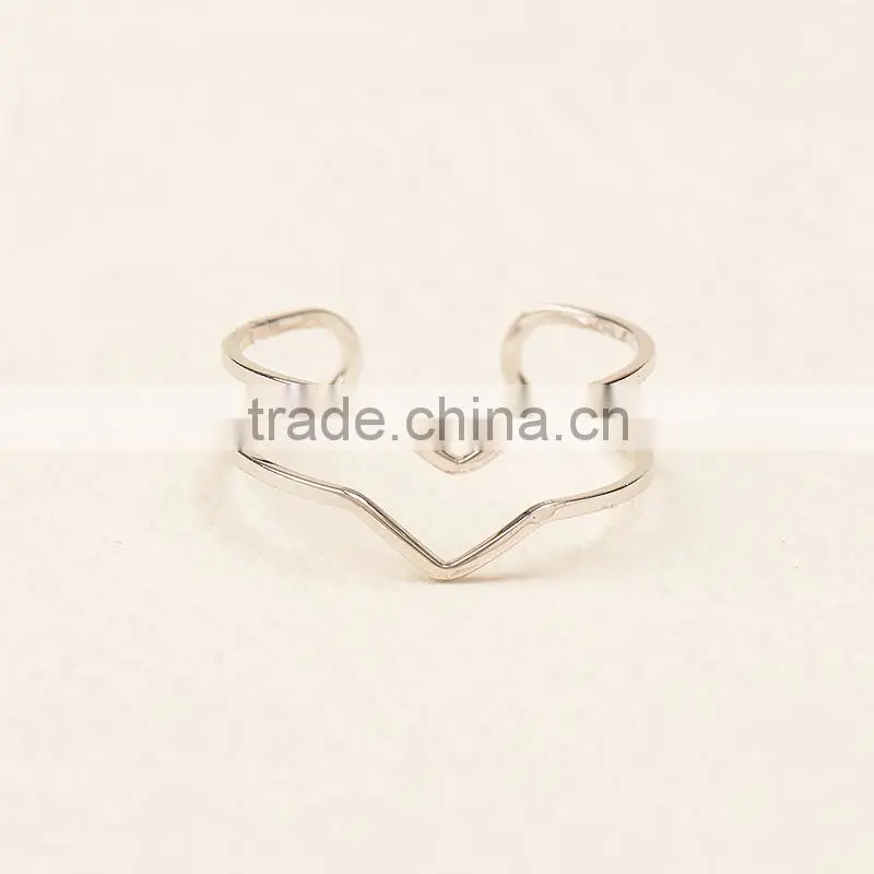 Wholesale alloy silver double chevron cz ring, silver eternity chevron finger ring v shaped ring