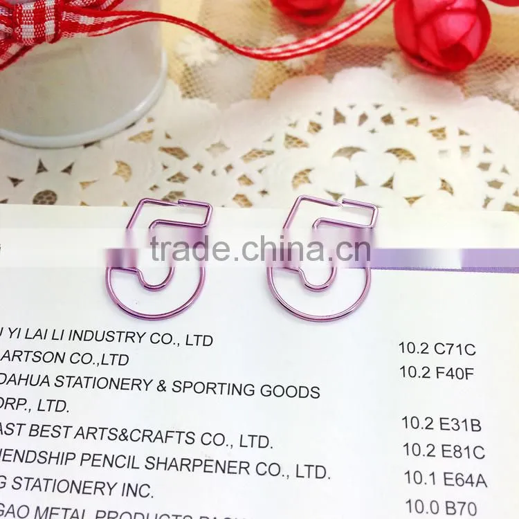 Shining colors number shaped paper clips